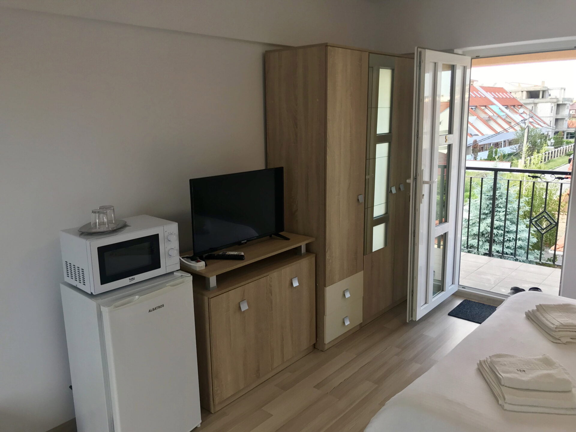 room5-a room5-a - Cazare Beach House Mamaia Nord